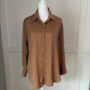 Banana Republic Tan Button-Down Shirt size XS in excellent condition